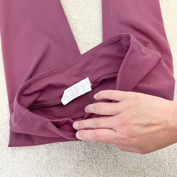 Fabletics Rocio Floral Lace Cutout Mid Rise Full Length Athletic Leggings - Picture 9 of 10